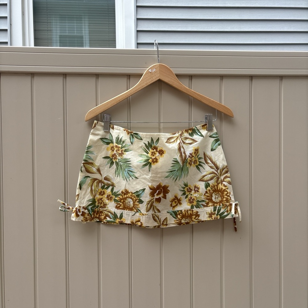 Toska Floral Cream and Brown Skirt